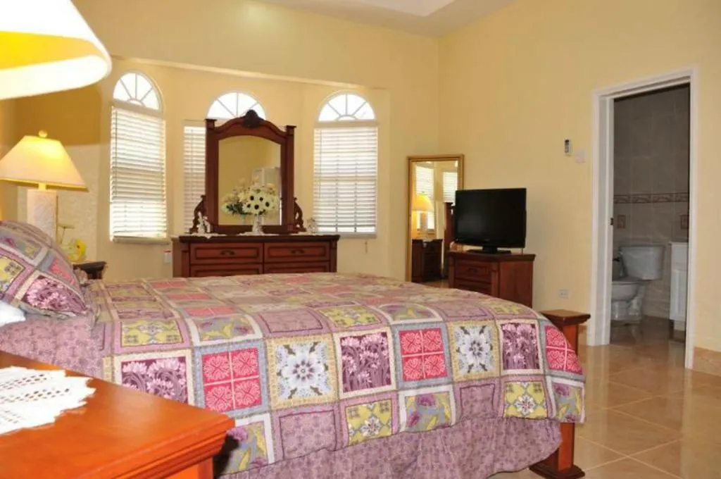 Sea View Heights Villa Montego Bay 4*,