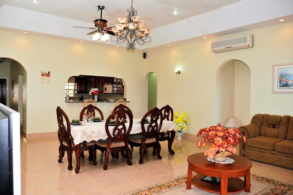Sea View Heights Villa Montego Bay Guest house